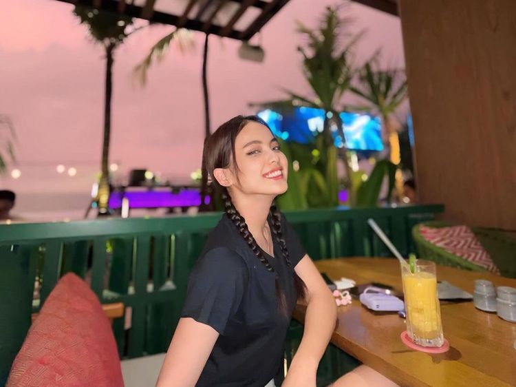 Momen Kuliner Putri DA hingga Sibuk Usaha Bakso