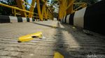 Rampung Bulan Lalu, Cat Jembatan Kuning Depok Mulai Terkelupas
