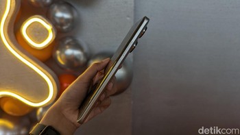 Redmi Note 13 Pro+ 5G sudah tersedia di Indonesia lewat channel resmi Xiaomi di online dan offline. Foto: Virgina Maulita Putri/detikINET