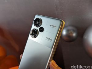 Penampakan Redmi Note 13 Pro+ 5G Edisi Khusus untuk Fans