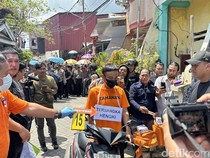 Murka Warga Saat Rekonstruksi Pria Makassar Timbun Jasad Istri 6 Tahun Lalu