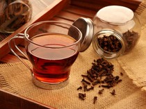 5 Bumbu Dapur yang Ampuh Bersihkan Usus Usai Banyak Makan