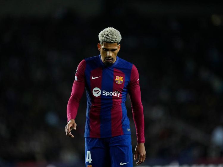 Petaka Cedera Ronald Araujo, Total Absen Setahun!