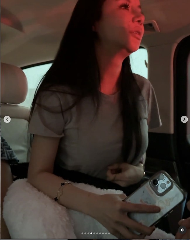 Dalam unggahan di Instagram Story, Kim Lim mengaku kelaparan, demam, butuh pergi ke toilet dan sakit lambung. “Hampir lima jam di mobil dan tidak bergerak sedikitpun,” tulisnya pada unggahan Instagram Story. Foto: Dok. Instagram kimlimhl thejianhaotan