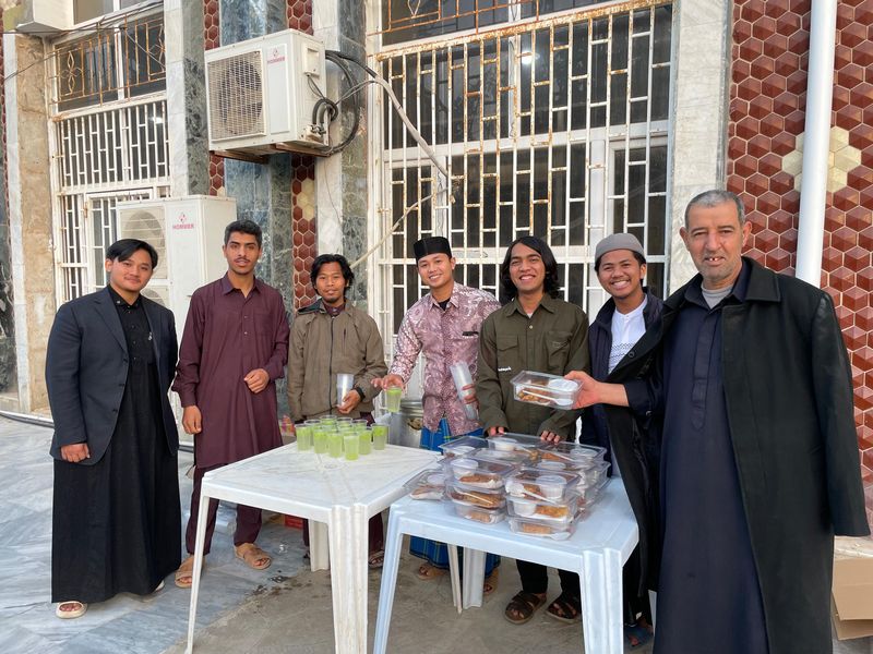 Takjil on the road di Libya