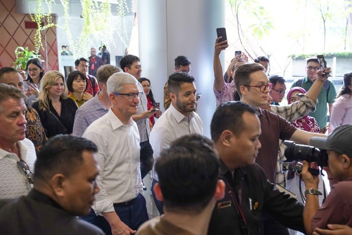 Tim Cook beserta Jajaran tiba di Apple Developer Academy @BINUS