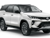 Toyota Fortuner Hybrid Meluncur, Harga Rp 700 Jutaan