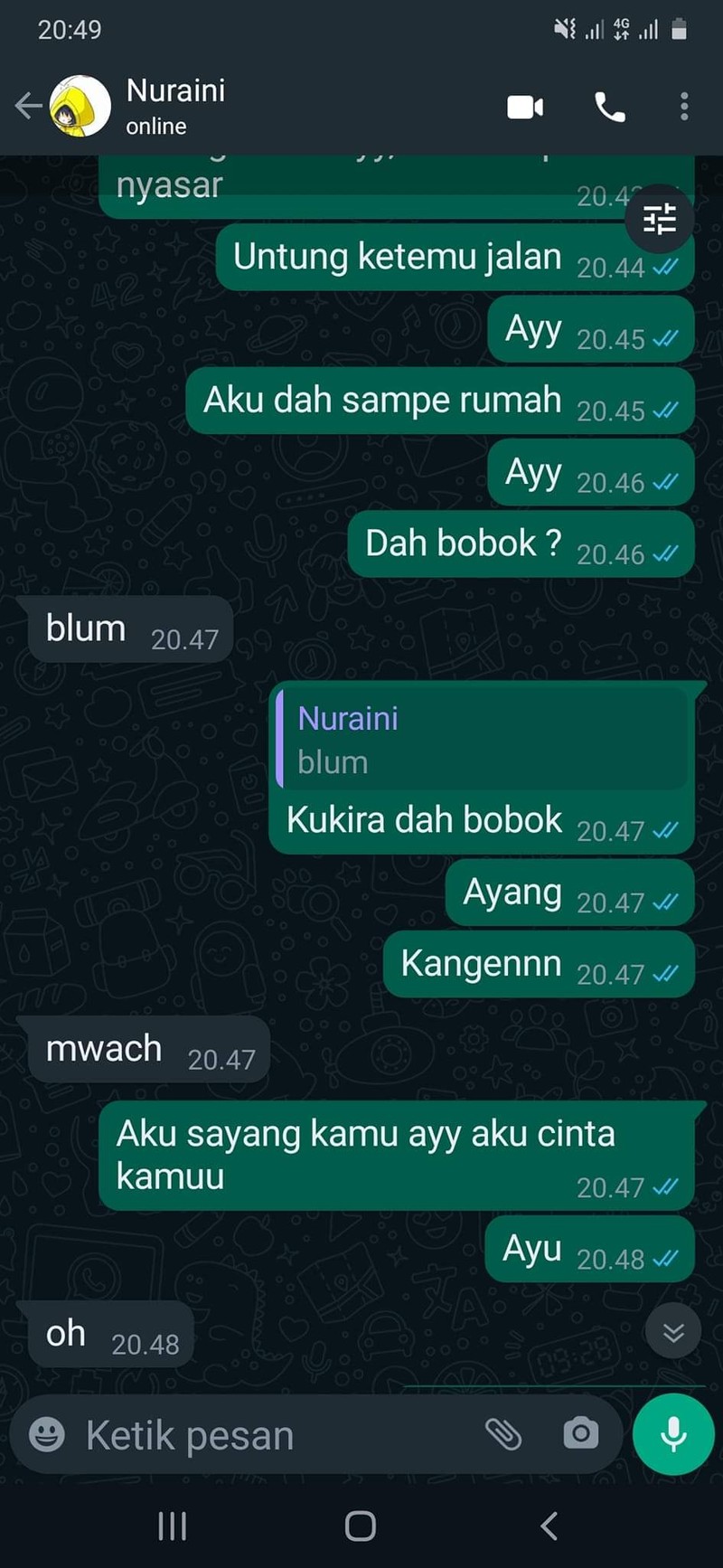 Auto correct kadang suka kasih suggestion yang nggak sesuai dan ending-nya bikin ngakak. Kayak chat di berikut ini.