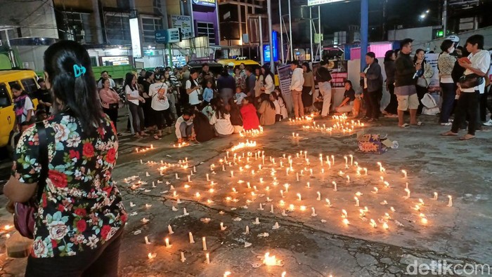 Keluarga Wanita Tewas di Gudang Apotek Samarinda Aksi Damai 1.000 Lilin