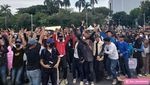 Aksi Pelajar Dukung MK Tetap Menjaga Demokrasi