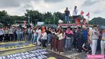 Aksi Pelajar Dukung MK Tetap Menjaga Demokrasi