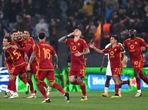 Sengit, Laga Napoli Vs AS Roma Berakhir Imbang 2-2
