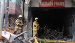 Penampakan Sisa-sisa Kebakaran di Toko Bingkai Mampang Jaksel