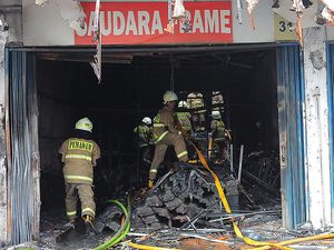 6 Hal dari Kebakaran Maut di Toko Bingkai Mampang