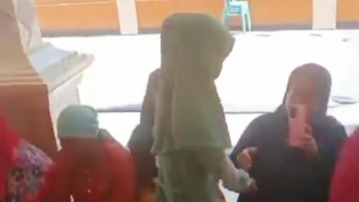 Bocah 4 tahun di Sampang Madura tunangan