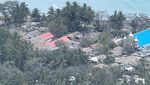 Foto Udara Permukiman Tertutup Abu Vulkanik Gunung Ruang