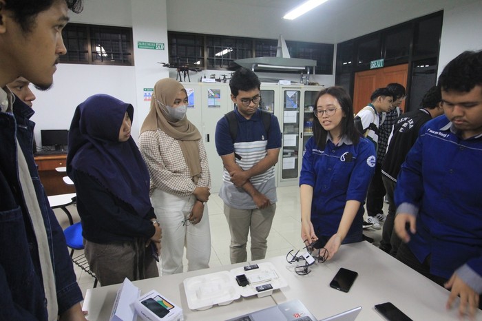 Giselle Hage  wisudawan termuda ITS