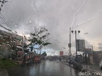 Cuaca Makassar Hari Ini, Selasa 15 Juli 2025: Potensi Hujan di Siang-Sore