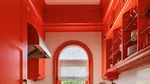 10 Inspirasi Desain Lemari Kabinet untuk Dapur Sempit