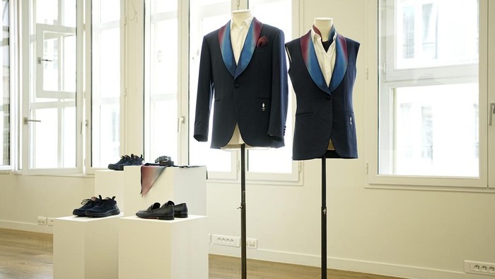 Uniforms and shoes for the Team France opening ceremony are presented at the Berluti offices in Paris, Wednesday April 10, 2024. The fashion house designed Team France's uniforms for the Paris 2024 Olympic Games opening ceremony. (AP Photo/Laurent Cipriani)