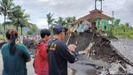 Jembatan Gondosuro Lumajang Terputus Diterjang Banjir Lahar Dingin