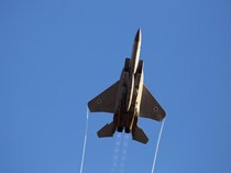 Jet Israel Serang Puluhan Peluncur Roket Hizbullah di Lebanon