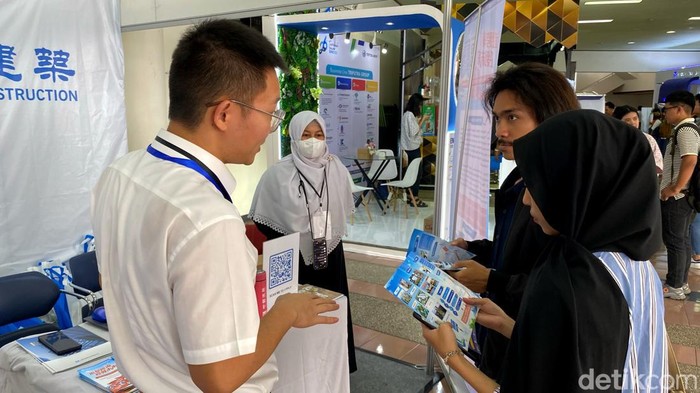 Job Fair di ITB.