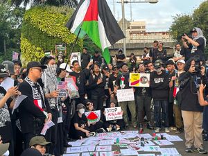 Aksi di Depan Kedubes AS, Koalisi Musisi untuk Gaza Serukan 3 Hal Ini