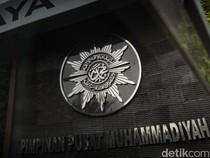 OJK Terima Permohonan Muhammadiyah Ubah BPR Jadi BPR Syariah