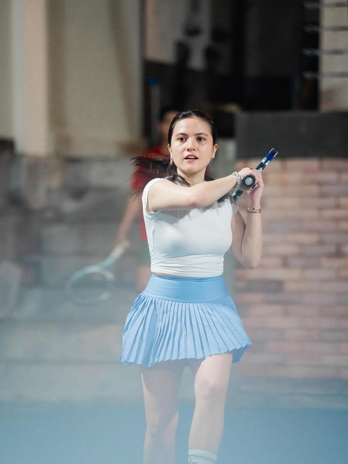 Marsha Aruan ketagihan main tenis