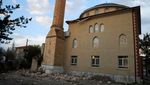 Masjid Rusak Akibat Gempa M 5,6 di Turki