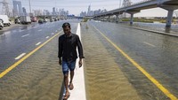 Banjir besar dan langka itu dijelaskan akibat badai vorteks yang terbentuk di atas Teluk Persia dan juga efek panas yang berlebihan dari pemanasan global.