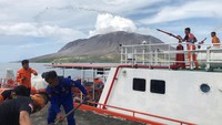 Adapun warga di Pulau Tagulandang juga diimbau untuk evakuasi ke tempat aman.