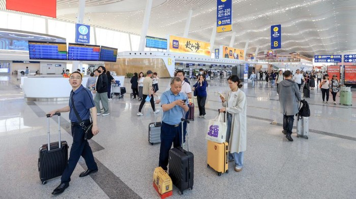 Penampakan Terminal 2 Bandara Internasional di Wuhan Usai Direnovasi