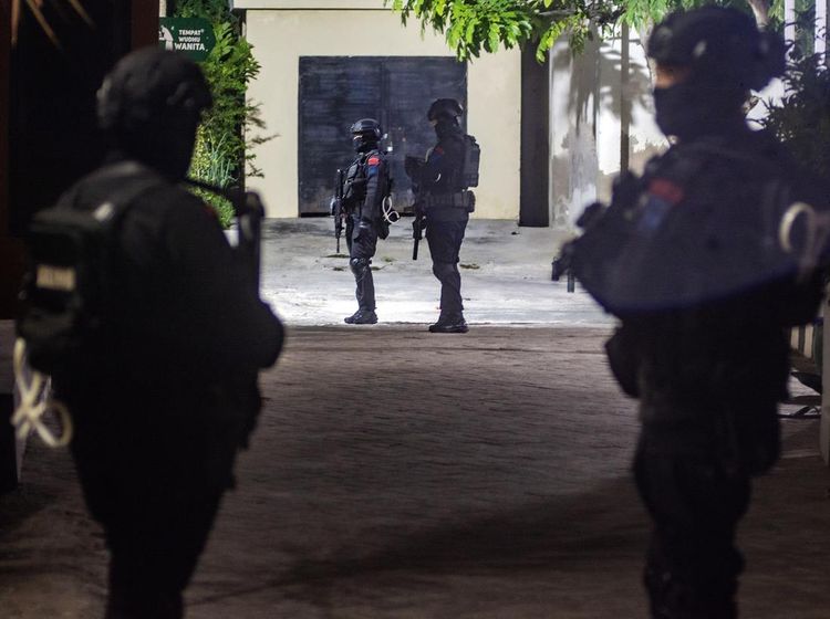 Suasana Penggeledahan Rumah Terduga Anggota Jamaah Islamiyah di Palu