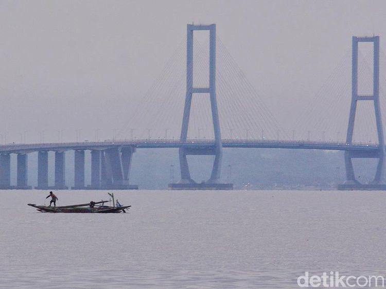 Potret Kehidupan Nelayan Kenjeran Surabaya