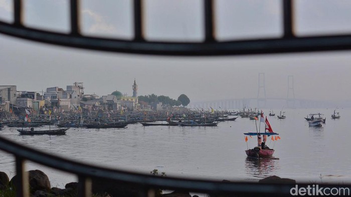 Potret Kehidupan Nelayan Kenjeran Surabaya