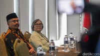 Dalam keterangan tersebut, PP Muhammadiyah menilai penyelenggaraan Pemilu 2024 bukan hanya diisi berbagai kecurangan, namun pelanggaran etika politik dan konstitusi sehingga berakibat adanya krisis kepercayaan terhadap lembaga yudikatif negara.   
