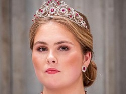 7 Foto Calon Ratu Belanda yang Dapat Ancaman Penculikan Saat Beranjak Dewasa