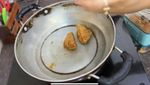 Seru! Wanita Indonesia Ini Masak Gado-Gado dan Tahu Isi Buat Keluarga India