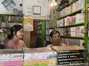 Bernostalgia di Victory, Persewaan Komik yang Masih Eksis di Solo