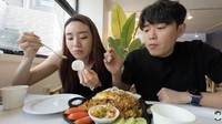 Viral Restoran Indonesia di Hongdae Korsel, Menunya Lengkap!