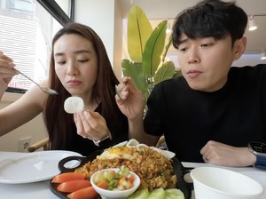 Viral Restoran Indonesia di Hongdae Korsel, Menunya Lengkap!