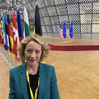 Cathy Newman yang merupakan presenter TV di Channel 4 menjdo korban deepfake porno atau video hoax dengan menggunakan kecerdasan buatan (AI). Foto: Dok. Instagram @cathynewmanc