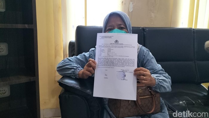 IRT di Palembang laporkan penipuan olshop.
