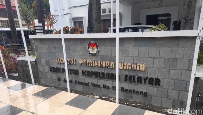 Kantor KPU Kepulauan Selayar.