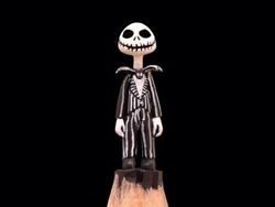 Kreatif Banget! Ujung Pensil Bisa Dibentuk Beragam Karakter