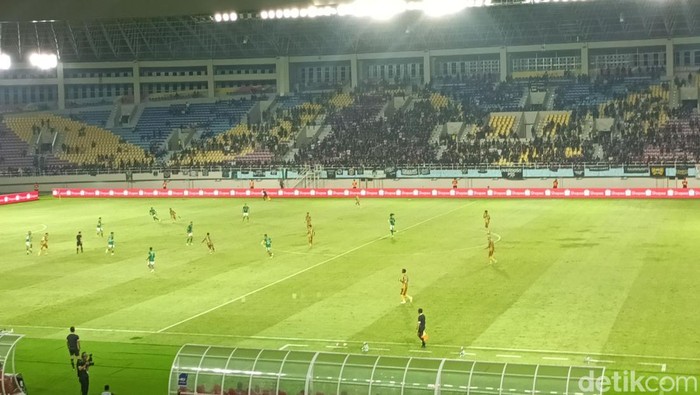 Laga PSS Sleman vs Dewa United di Stadion Manahan Solo, Sabtu (20/4/2024).