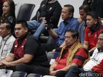 Momen SBY Nonton Indonesia All Star vs Red Sparks