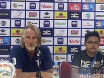 Pelatih Dewa United Jan Olde Puji Permainan PSS Sleman